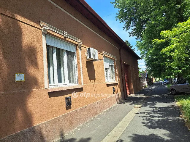 Eladó lakás Békéscsaba 95 nm