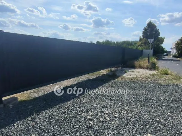 Eladó telek Békéscsaba 2318 nm
