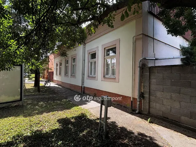 Eladó ház Békéscsaba 215 nm