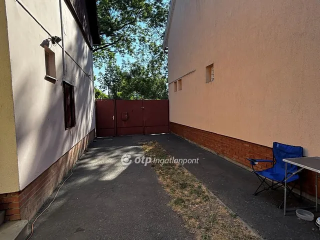 Eladó ház Békéscsaba 215 nm