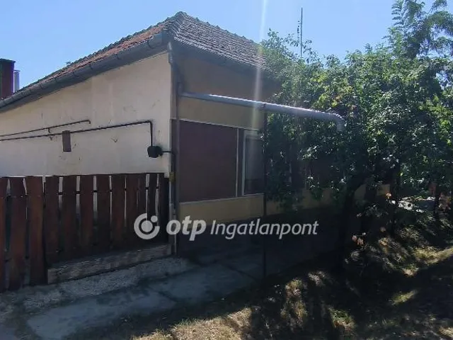 Eladó ház Bélmegyer 114 nm
