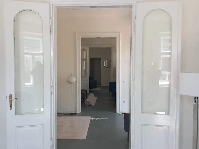 Eladó ház Bátaszék 240 nm