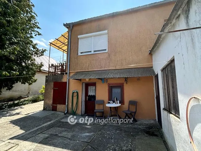 Eladó ház Bár 100 nm