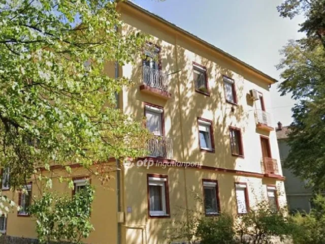 Eladó lakás Komló, Kökönyös 52 nm