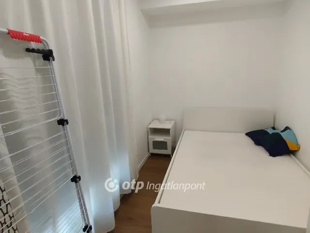 Eladó lakás Pécs, Egyetemváros 35 nm