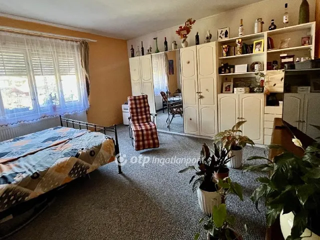 Eladó ház Monyoród, Falu közepe 117 nm