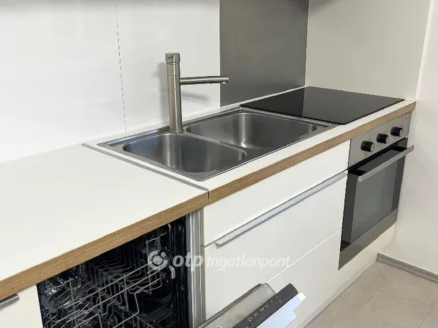 Eladó lakás Komló, Kökönyös 52 nm