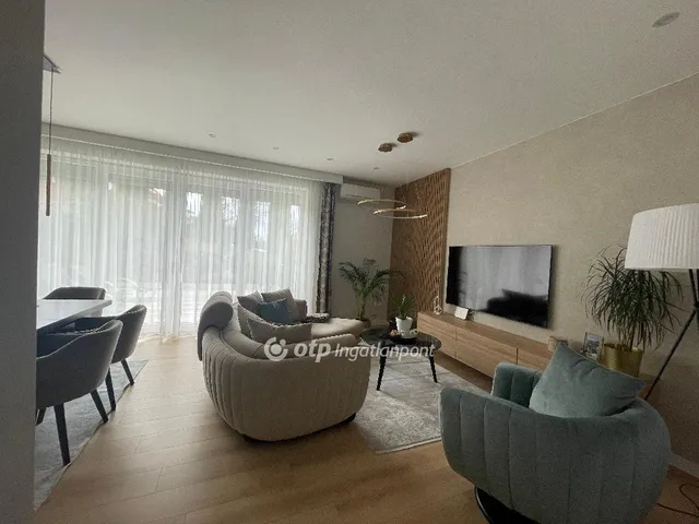 Eladó lakás Pécs, Rigóder 83 nm