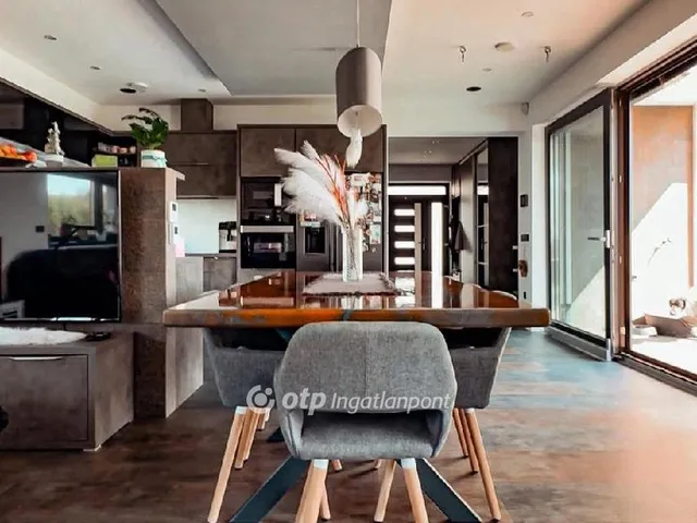 Eladó ház Pécs 160 nm