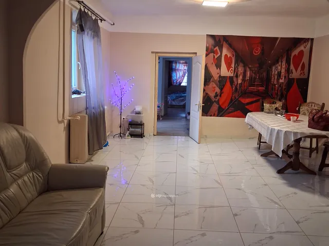 Eladó ház Újpetre 108 nm
