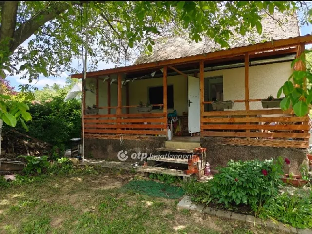 Eladó nyaraló Pogány 30 nm