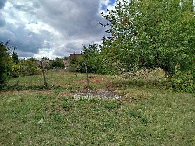 Eladó telek Pécs 1772 nm