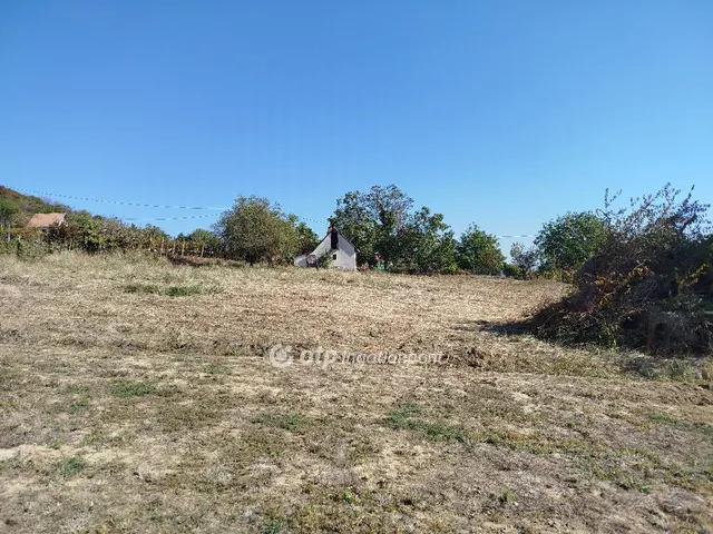 Eladó telek Harkány 2517 nm