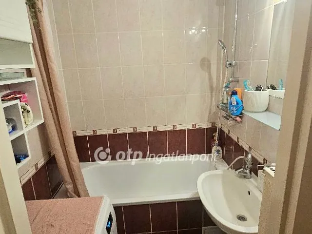 Eladó lakás Győr 68 nm