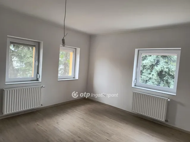 Eladó lakás Győr, Szabadhegy 80 nm