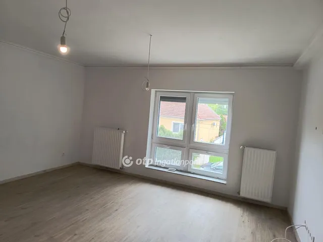 Eladó lakás Győr, Szabadhegy 80 nm