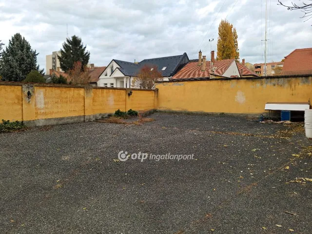 Eladó ház Győr 360 nm