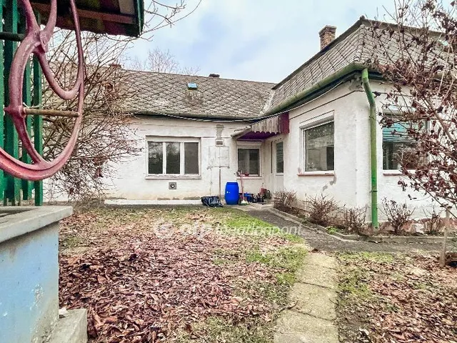 Eladó ház Bakonypéterd 92 nm