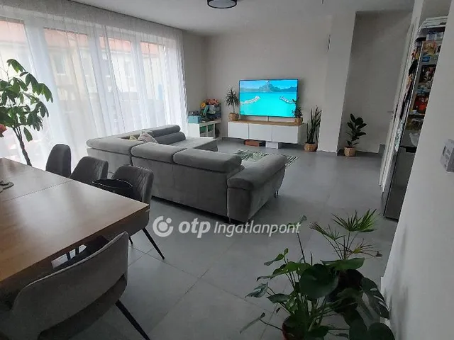 Eladó lakás Győr 82 nm