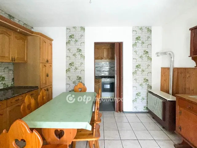 Eladó ház Bőny 63 nm