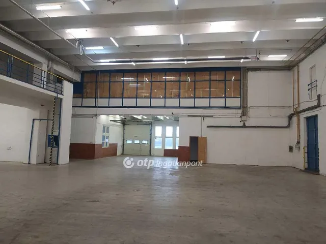 Kiadó kereskedelmi és ipari ingatlan Győr, Szabadhegy 1220 nm
