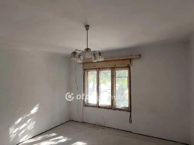 Eladó ház Dör 65 nm