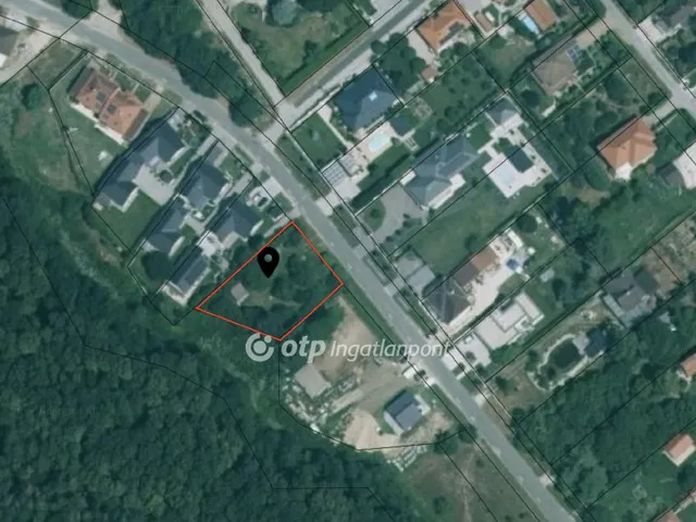 Eladó telek Győrújbarát 1073 nm