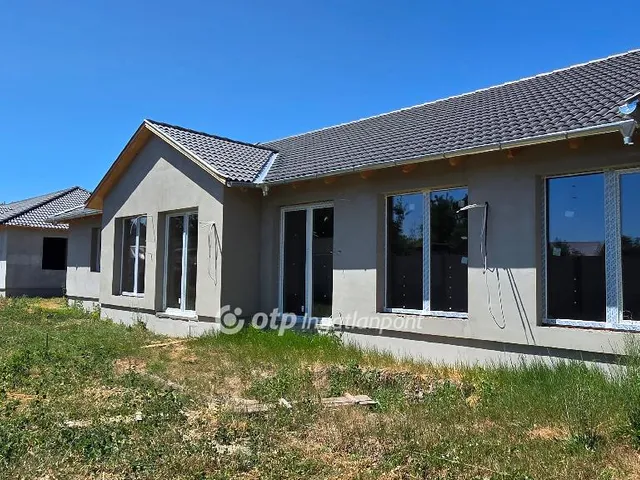 Eladó ház Kiskunlacháza 87 nm