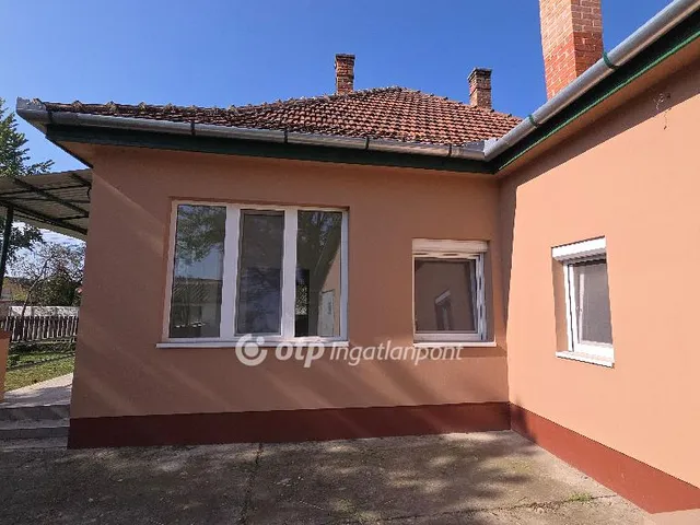 Eladó ház Dömsöd 90 nm