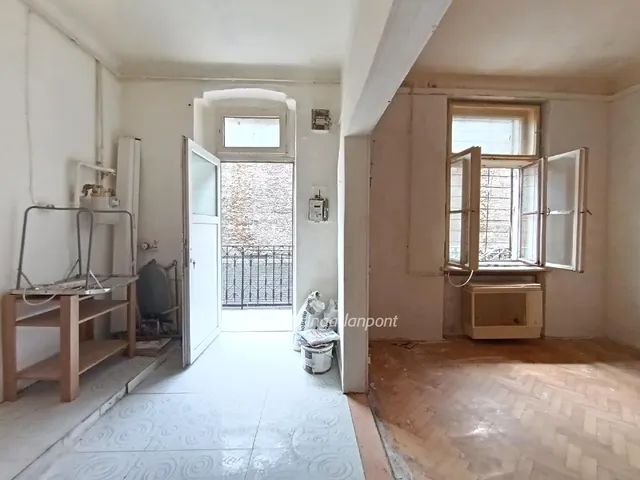 Eladó lakás Budapest VIII. kerület 28 nm
