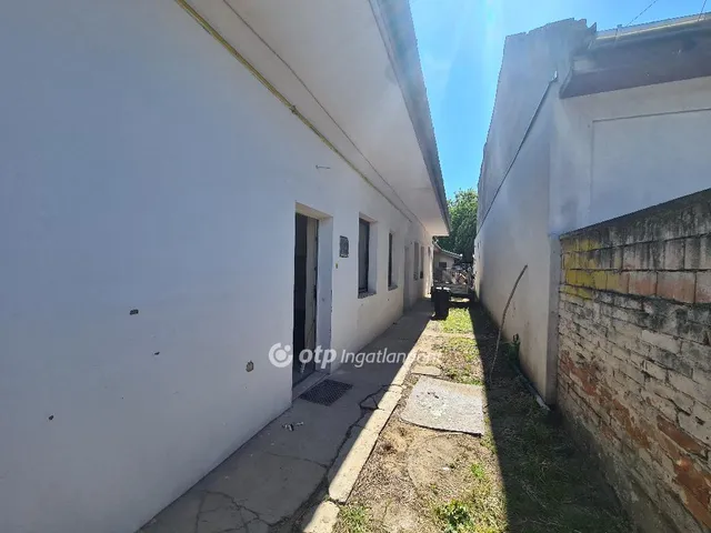 Eladó lakás Budapest XXI. kerület, Gyártelep 52 nm