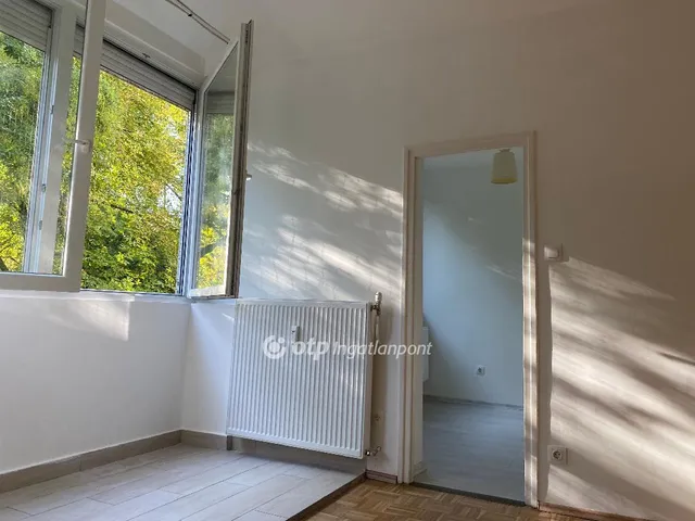 Eladó lakás Budapest IX. kerület, József Attila lakótelep 37 nm