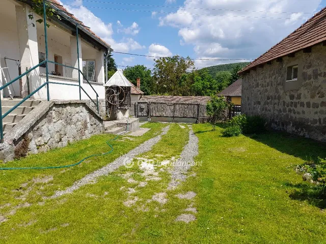 Eladó ház Pilisszentlászló 89 nm