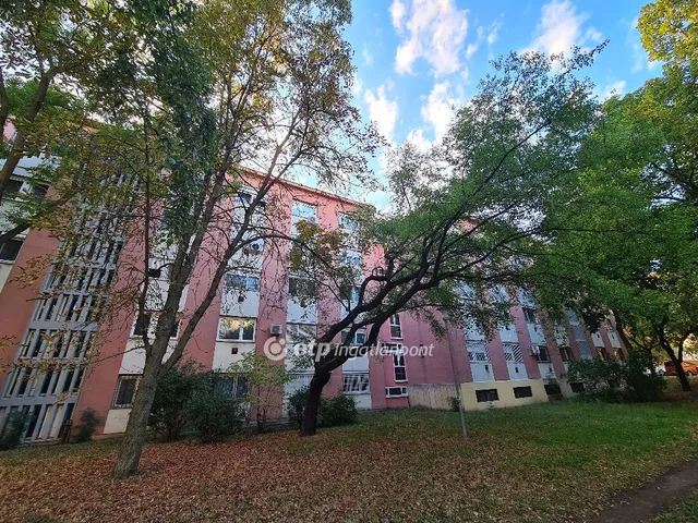 Eladó lakás Budapest IX. kerület, József Attila lakótelep 39 nm