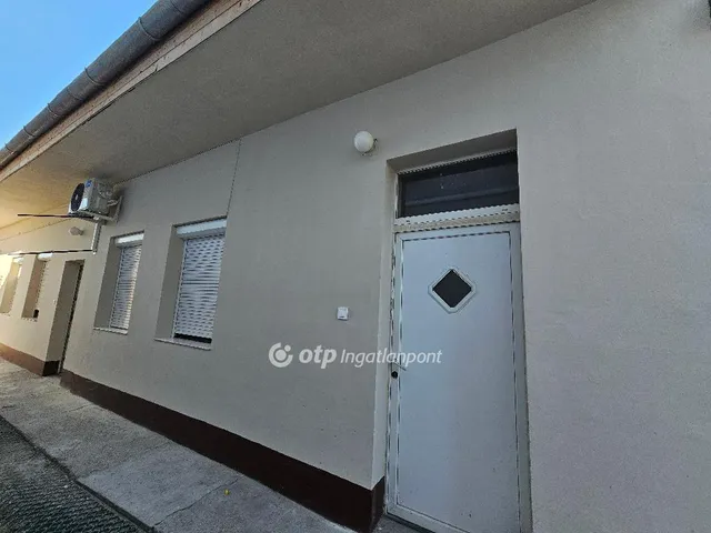 Eladó lakás Budapest XXI. kerület, Gyártelep 52 nm