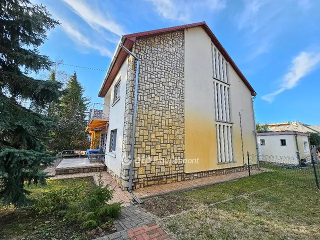 Eladó ház Siófok, Újhely 117 nm