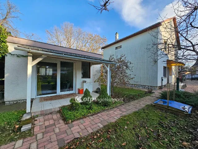 Eladó üdülő és hétvégi ház Siófok, Újhely 25 nm