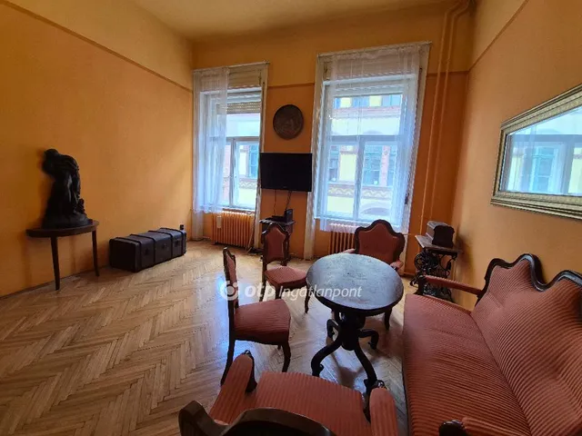 Eladó lakás Budapest VIII. kerület, Palotanegyed 64 nm