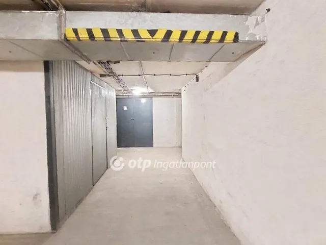 Eladó kereskedelmi és ipari ingatlan Budapest VII. kerület 16 nm