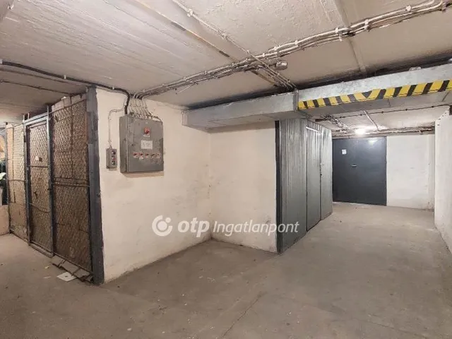 Eladó kereskedelmi és ipari ingatlan Budapest VII. kerület 16 nm