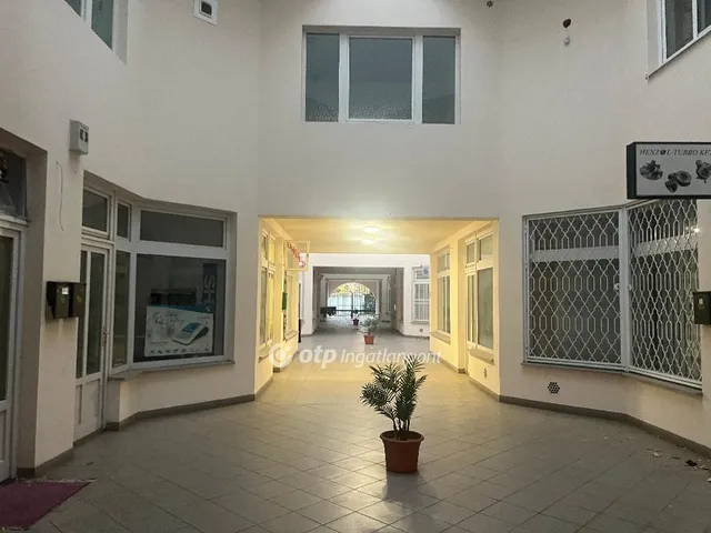 Eladó lakás Budapest XXI. kerület, Csepel Belváros 156 nm