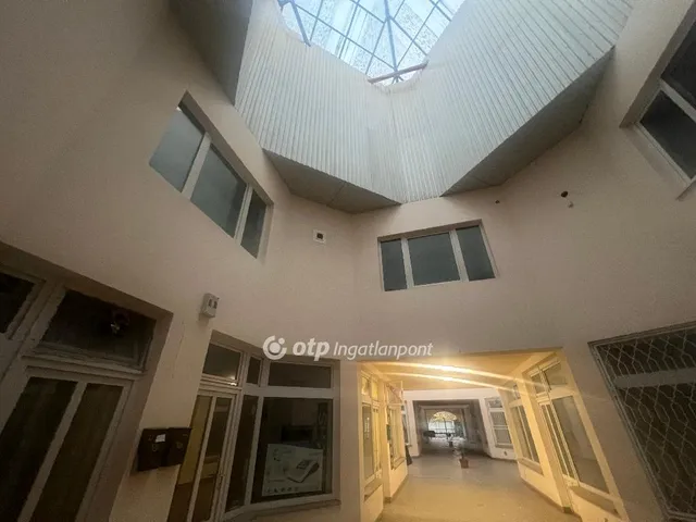 Eladó lakás Budapest XXI. kerület, Csepel Belváros 156 nm