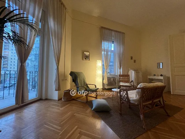 Eladó lakás Budapest VIII. kerület 108 nm