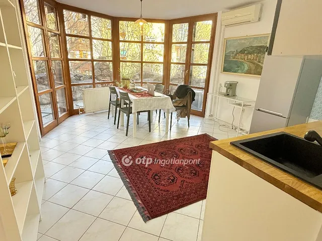 Eladó lakás Budapest I. kerület 123 nm