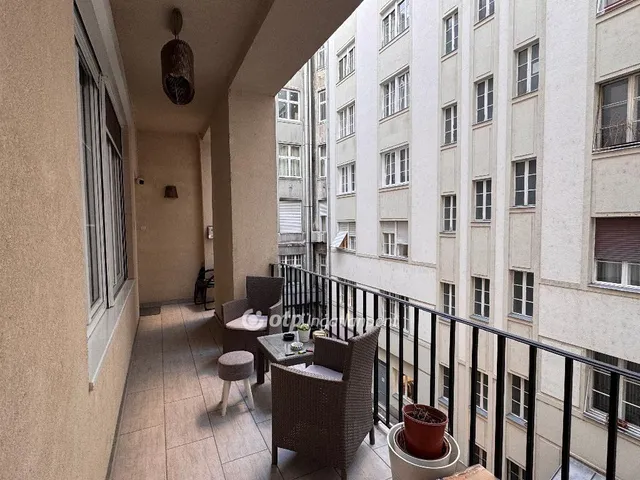 Eladó lakás Budapest VI. kerület 97 nm