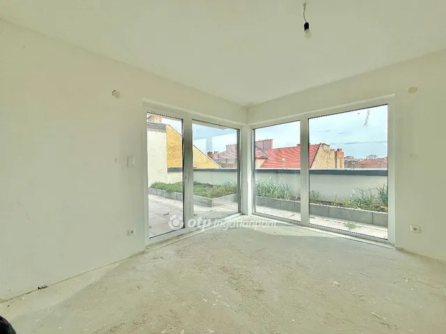 Eladó lakás Budapest VIII. kerület 93 nm