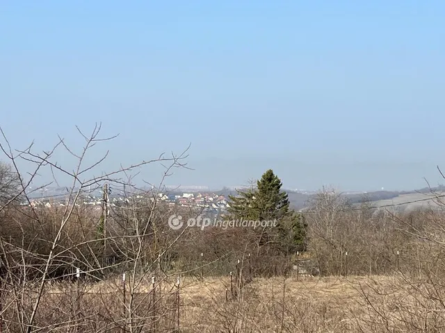 Eladó telek Fót 2984 nm