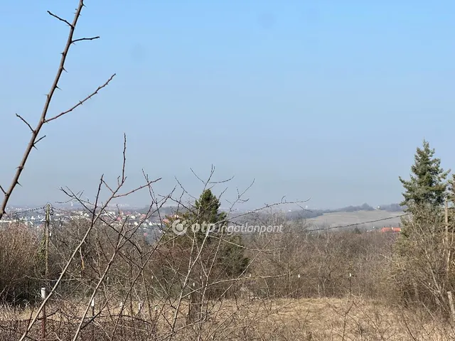 Eladó telek Fót 2984 nm