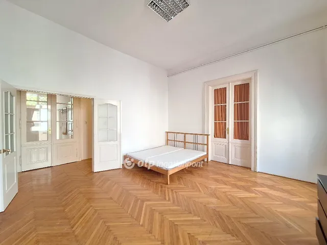 Eladó lakás Budapest VIII. kerület 67 nm