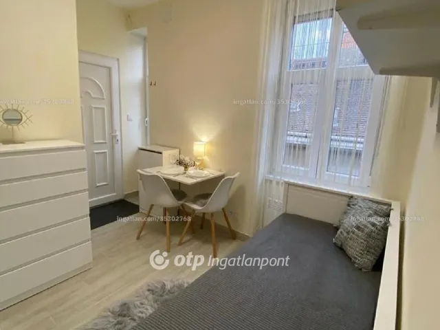 Eladó lakás Budapest VIII. kerület, Józsefváros 12 nm